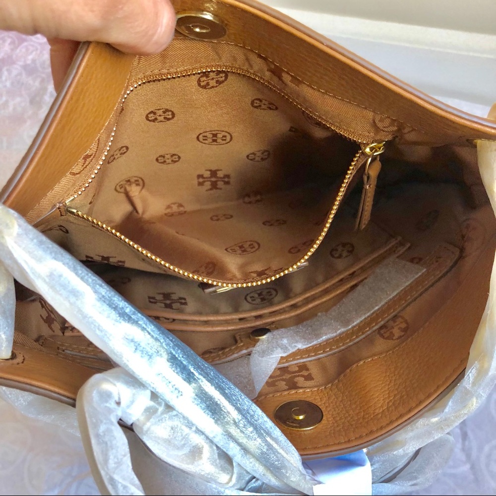 SALE🎉Tory Burch whipstitch logo swingpack purse - Picture 8 of 8